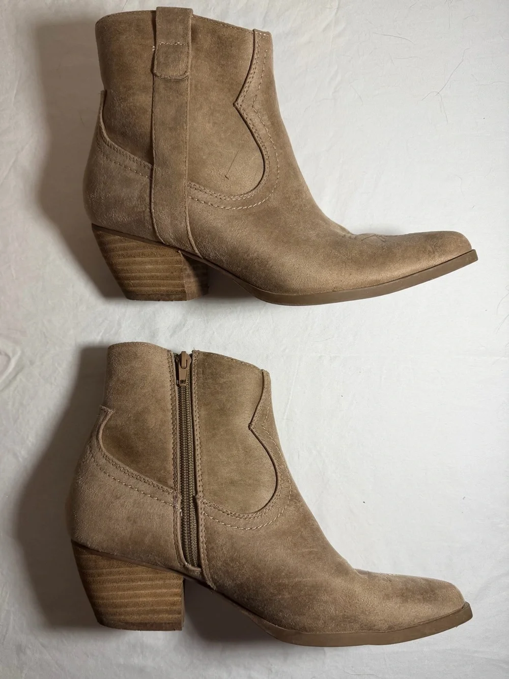 Dolce Vita stylish taupe
